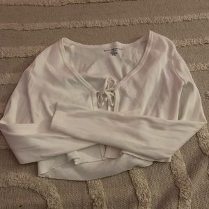 brandy melville long sleeved tie in front crop top